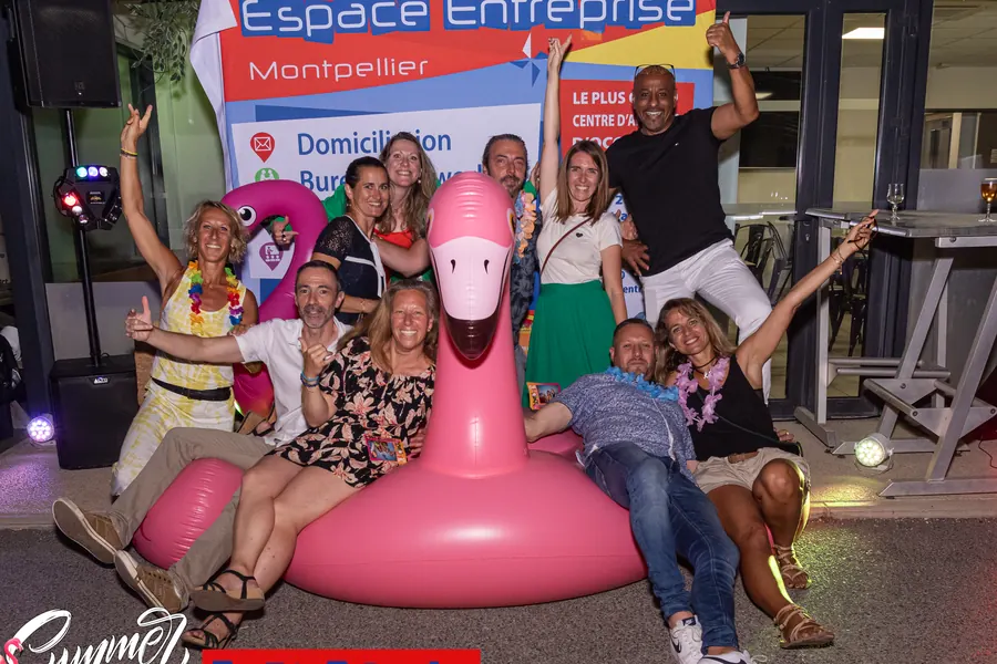 Ambiance conviviale de la Summer Beach — entrepreneurs à Garosud